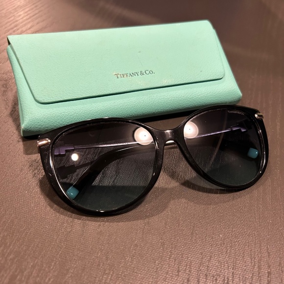 Tiffany & Co. TF 4178 Black Oversized Sunglasses Blue Tips w/ Case main image 13